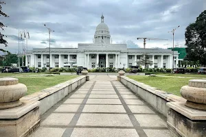 Colombo Town Hall image