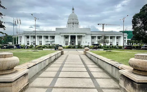 Colombo Town Hall image