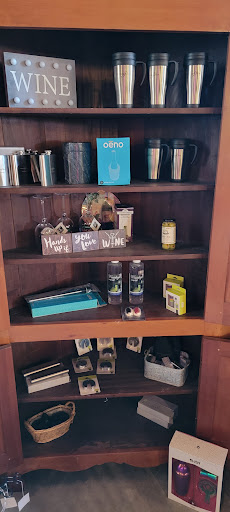 Winery «Chateau de Pique Winery», reviews and photos, 6361 N County Rd 760 E, Seymour, IN 47274, USA