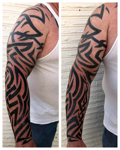 Tattoo Shop «PermaGrafix Tattoo», reviews and photos, 2217 Santiam Hwy SE, Albany, OR 97322, USA