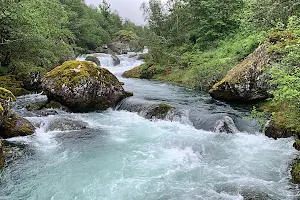 Bondhus lake waterfall image