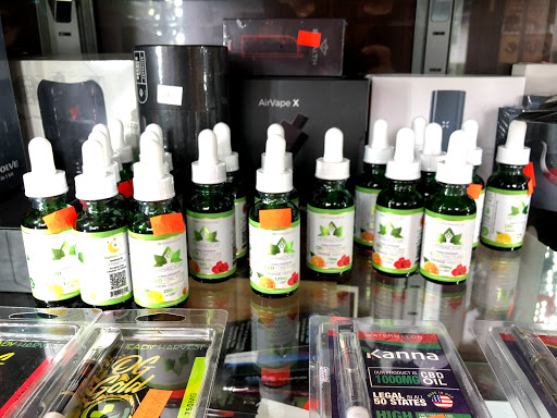 Tobacco Shop «Franklin Smoke Shop», reviews and photos, 106 Franklin St, Quincy, MA 02169, USA