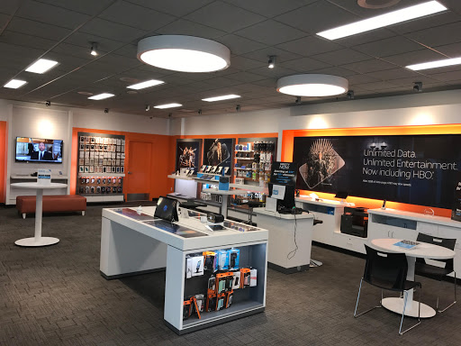 Cell Phone Store «AT&T Authorized Retailer», reviews and photos, 122 Hawthorn Center #623, Vernon Hills, IL 60061, USA