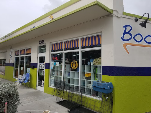 Thrift Store «Boomerangs Thrift Store», reviews and photos, 2365 Wilton Dr, Wilton Manors, FL 33305, USA