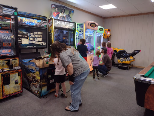 Bowling Alley «Rose Lanes Bowling Center», reviews and photos, 910 Rose Ln, Toccoa, GA 30577, USA