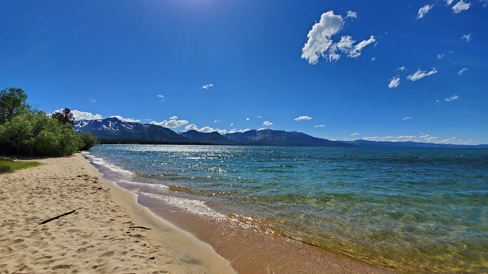 Foto de Keys Beach con arena beige superficie
