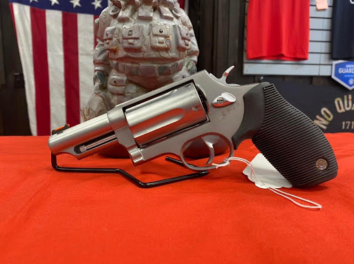 Gun Shop «Glory Guns and Pawn LLC», reviews and photos, 1194 Skyline Dr, Hopkinsville, KY 42240, USA
