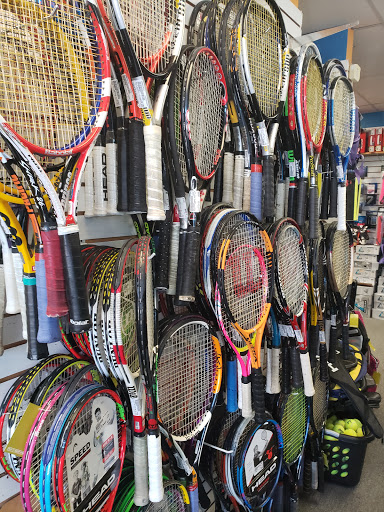 Sporting Goods Store «Play It Again Sports», reviews and photos, 8003 W Broad St, Richmond, VA 23294, USA