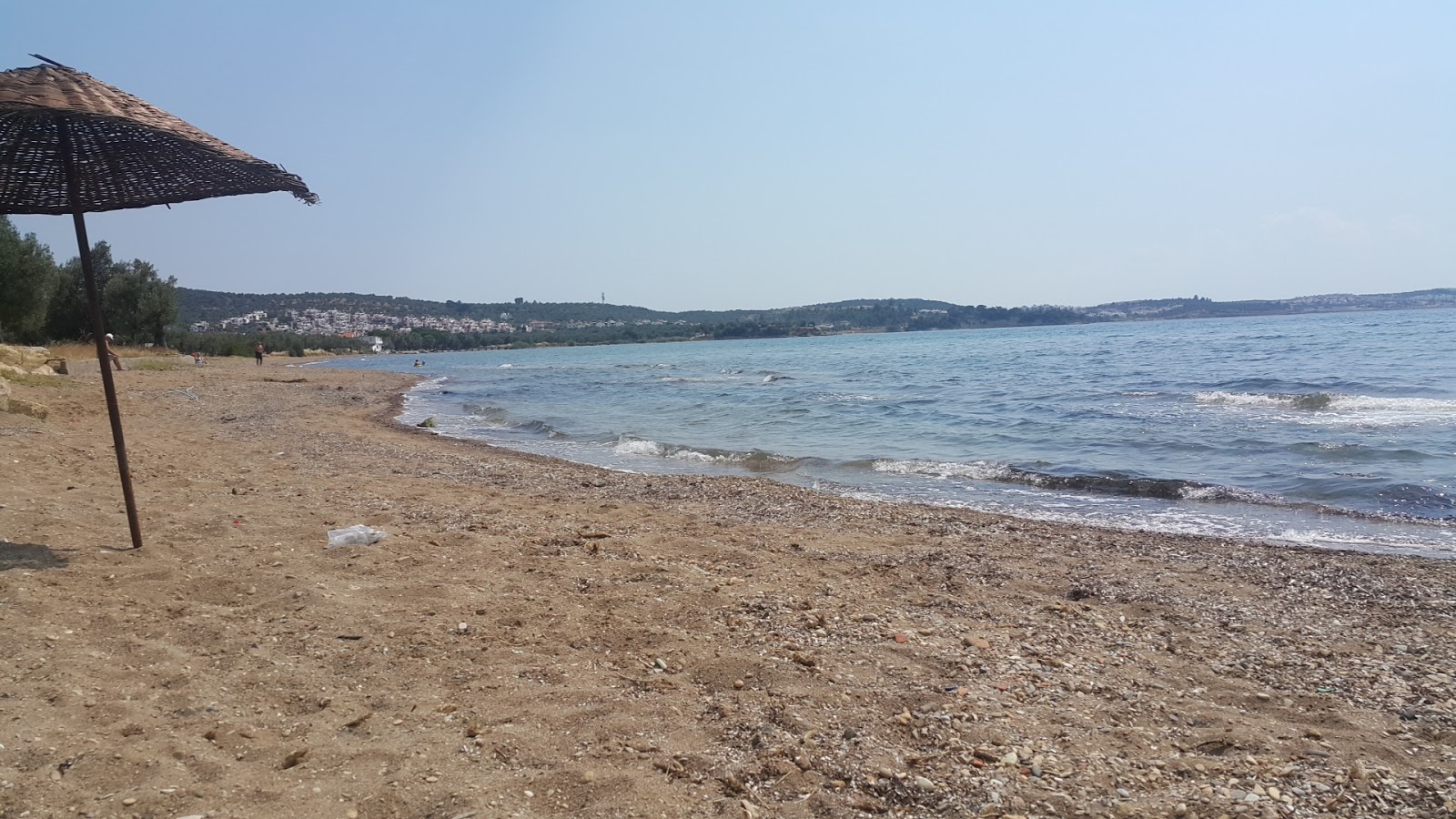 Photo of Altinyol Bay with partly clean level of cleanliness