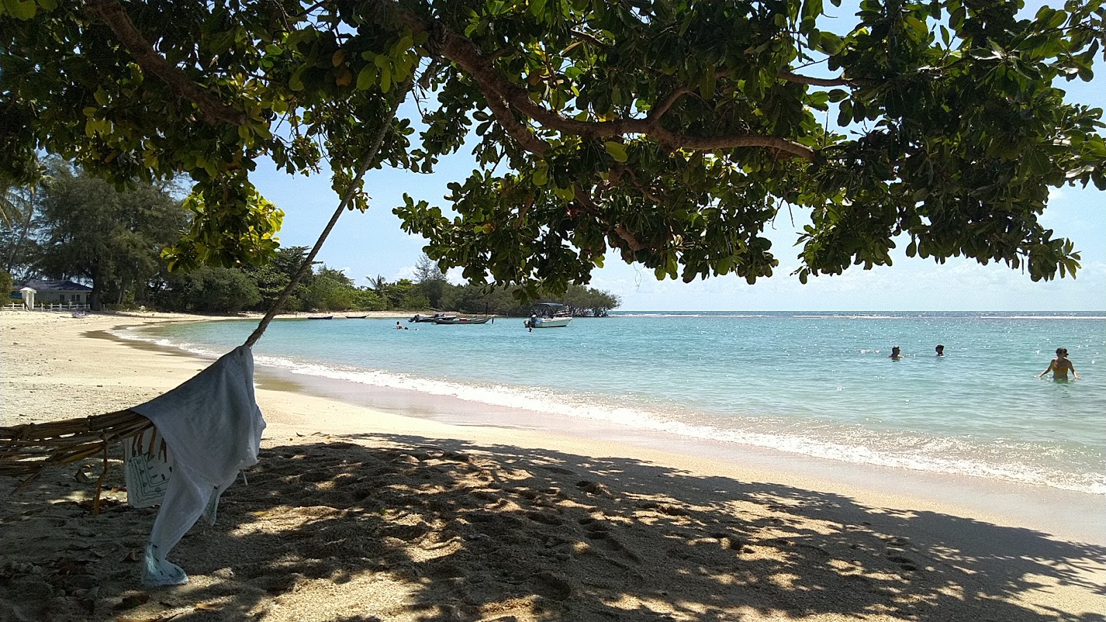 Natien Beach photo #8