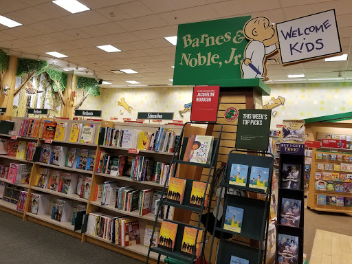 Book Store «Barnes & Noble», reviews and photos, 3561 N Freeway Blvd, Sacramento, CA 95834, USA