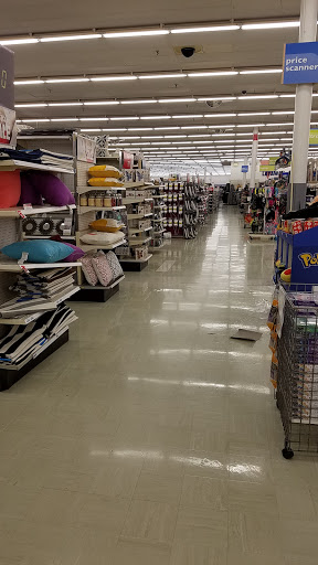 Discount Store «Kmart», reviews and photos, 901 Hollywood Blvd, Iowa City, IA 52240, USA