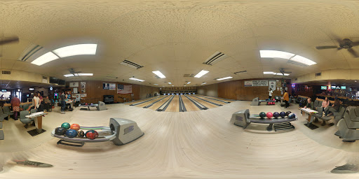 Bowling Alley «Timber Lanes Bowling Alley», reviews and photos, 1851 W Irving Park Rd, Chicago, IL 60613, USA