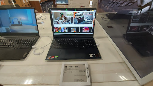 Electronics Store «Best Buy», reviews and photos, 2300 S Christopher Columbus Blvd, Philadelphia, PA 19148, USA