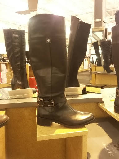 Stores to buy women's leather boots Las Vegas