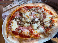 Pizza du Restaurant italien Trattoria Locale à Les Clayes-sous-Bois - n°15