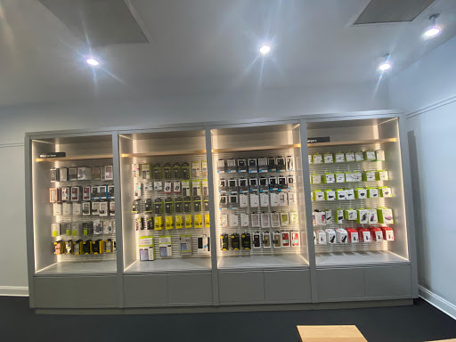 Cell Phone Store «Greenwich Verizon Wireless», reviews and photos, 315 Greenwich Ave, Greenwich, CT 06830, USA