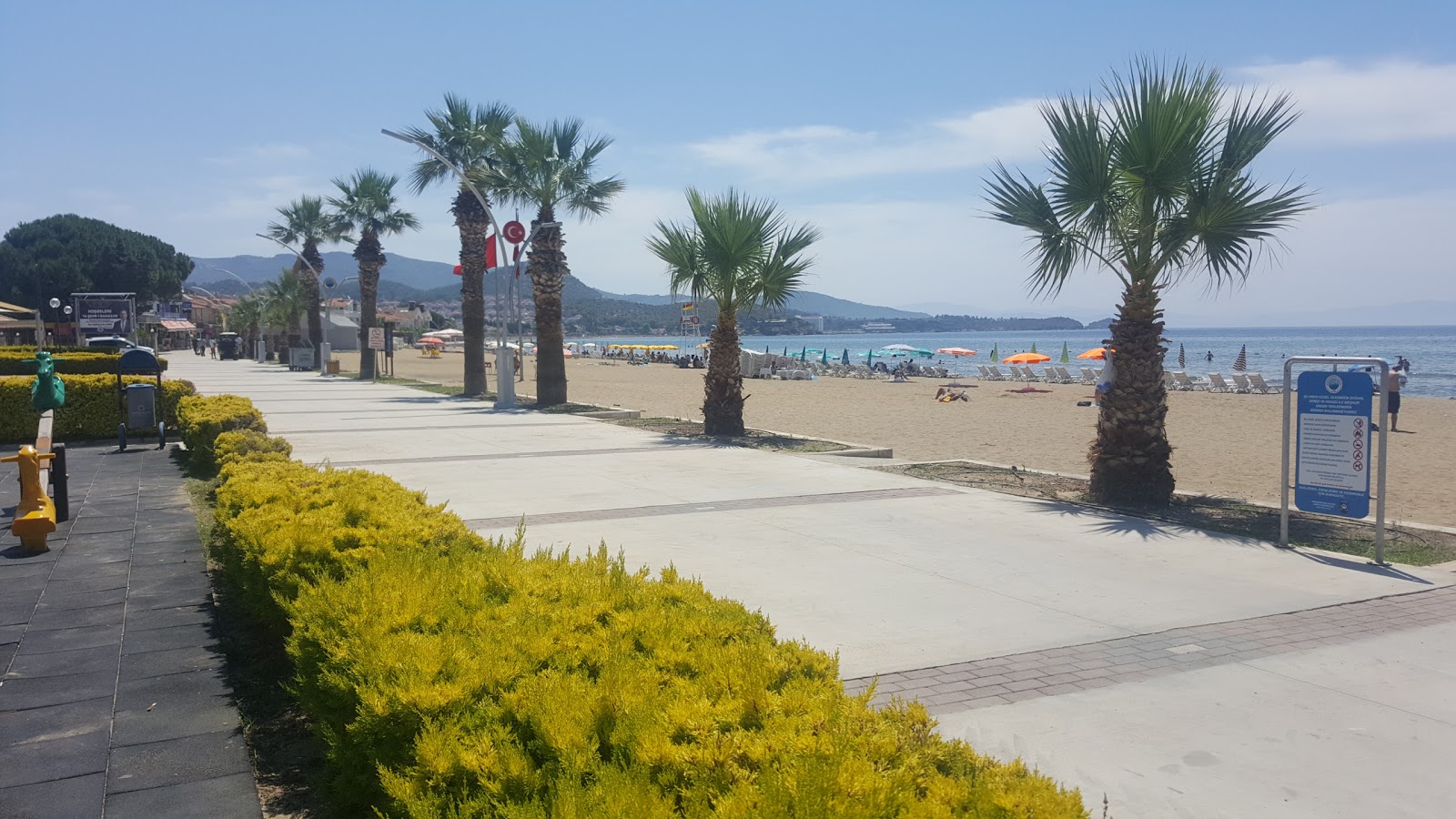 Φωτογραφία του CukuraltI beach με ευρύχωρη ακτή