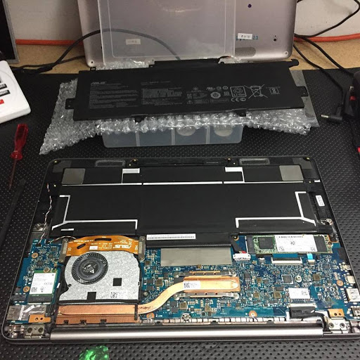 Computer Repair Service «PC 911 Computer & Cell Phone Repair», reviews and photos, 7867 Bird Rd, Miami, FL 33155, USA