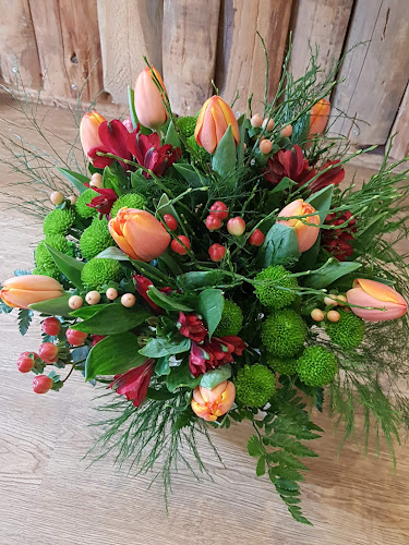 Online und per Telefon - Blumen-Atelier, Blumenladen bei Ihnen Zuhause - Gratislieferung*, Hegnauerstrasse 10, 8307 Illnau-Effretikon, Schweiz