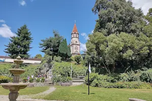 Gruta Lourdes image