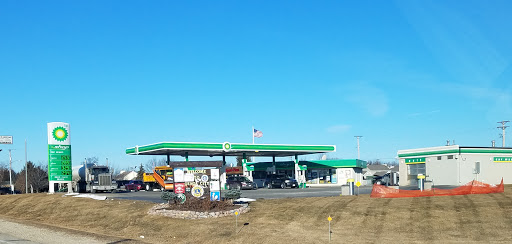 Gas Station «BP», reviews and photos, 100 Elizabeth Ln, Genoa City, WI 53128, USA