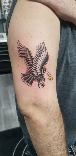 Tattoo Shop «Diamond Dagger Tattoo Studio», reviews and photos, 8894 Fort Smallwood Rd #9a, Pasadena, MD 21122, USA