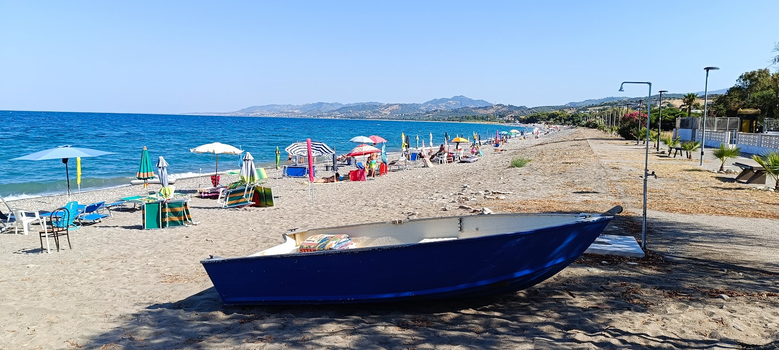 Calopezzati Beach'in fotoğrafı - tatil için iyi evcil hayvan dostu nokta