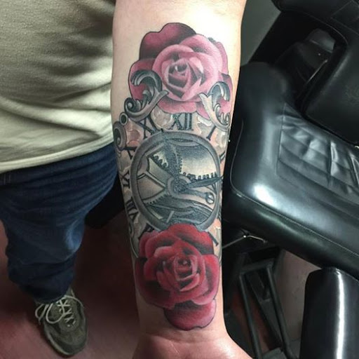 Tattoo Shop «Color Works», reviews and photos, 1551 Valley West Dr # 104B, West Des Moines, IA 50266, USA