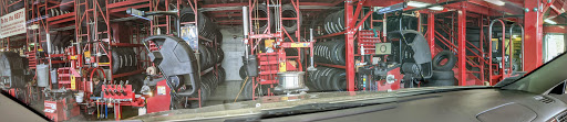 Tire Shop «Discount Tire Store - Tigard, OR», reviews and photos, 11462 SW Pacific Hwy, Tigard, OR 97223, USA