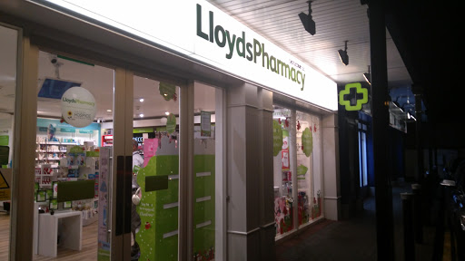 McCabes Pharmacy Castlecourt S.C in Dublin 15, Co. Dublin (Baile Átha Cliath)