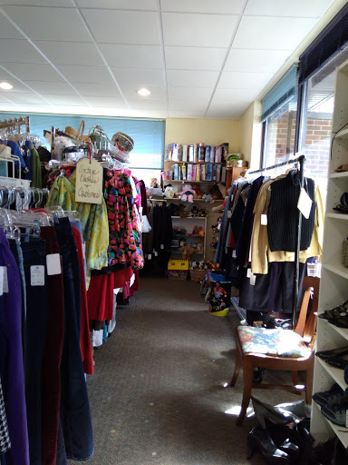 Thrift Store «Second Chance Shop», reviews and photos, 730 Hebron Ave, Glastonbury, CT 06033, USA
