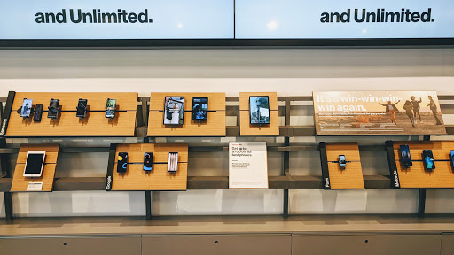 Cell Phone Store «Verizon», reviews and photos, 844 4th St, Santa Rosa, CA 95404, USA