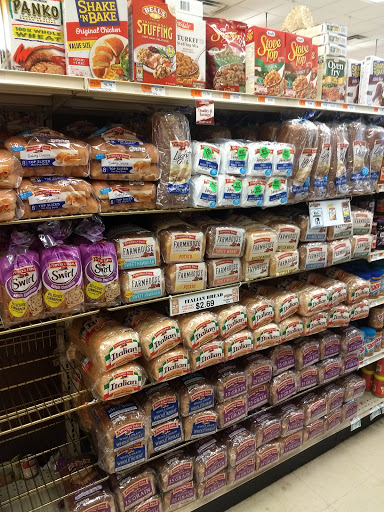 Grocery Store «C-Town Supermarkets», reviews and photos, 272 Maple St, Perth Amboy, NJ 08861, USA