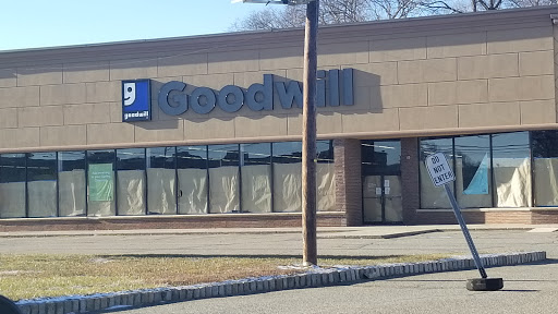 Thrift Store «Goodwill Industries Store & Donation Center», reviews and photos, 423 US-46, Fairfield, NJ 07004, USA