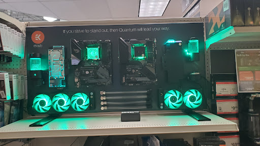 Electronics Store «Micro Center», reviews and photos, 550 Lancaster Ave, St Davids, PA 19087, USA