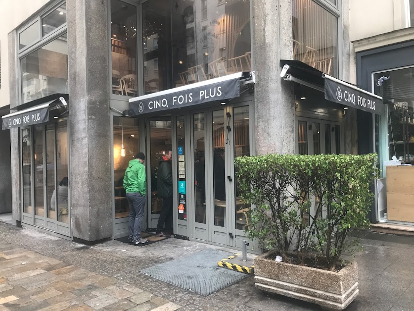 Cinq Fois Plus Paris