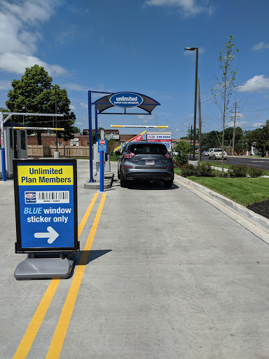 Gas Station «Delta Sonic Car Wash», reviews and photos, 1415 Ogden Ave, Downers Grove, IL 60515, USA