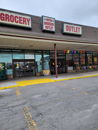 Grocery Store «United Grocery Outlet», reviews and photos, 106 Woodmere Mall, Crossville, TN 38555, USA