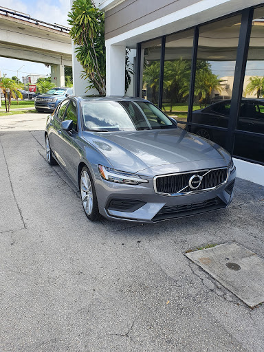 Car Dealer «Deel Volvo», reviews and photos, 3650 Bird Rd, Miami, FL 33133, USA