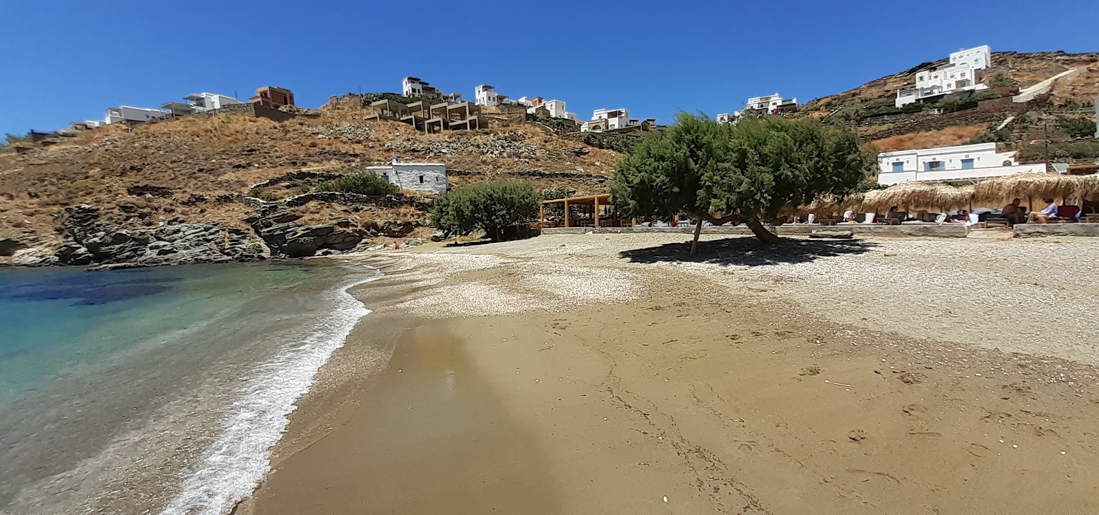 Foto di Vourni beach con molto pulito livello di pulizia