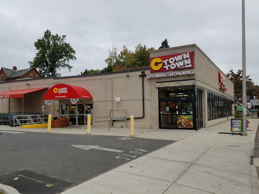 Grocery Store «C-Town Supermarkets», reviews and photos, 160 Colony St, Meriden, CT 06451, USA