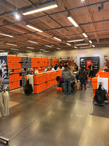 Sporting Goods Store «Nike Factory Store», reviews and photos, 1 Premium Outlet Blvd #699, Tinton Falls, NJ 07753, USA