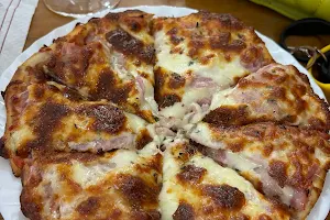 Pizzería Cortiñas image