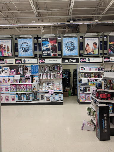 Toy Store «Toys R Us», reviews and photos, 105 Campanelli Industrial Dr, Brockton, MA 02301, USA