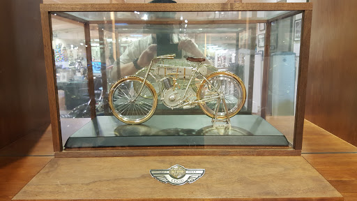 Harley-Davidson Dealer «Dudley Perkins Co. Harley-Davidson & Buell», reviews and photos, 333 Corey Way, South San Francisco, CA 94080, USA