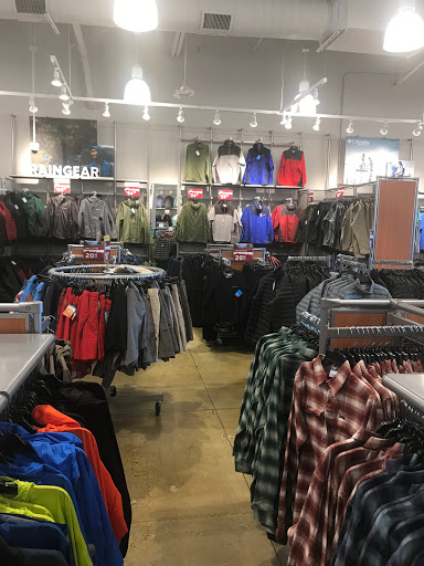 Sportswear Store «Columbia Sportswear Outlet Store at Tanger Outlet Center», reviews and photos, 6699 N Landmark Dr e, Park City, UT 84098, USA