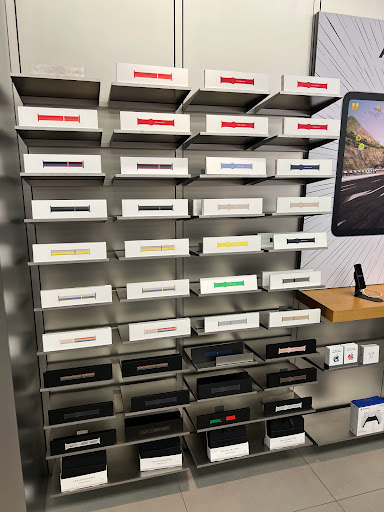 Computer Store «Apple Easton Town Center», reviews and photos, 4210 The Strand, Columbus, OH 43219, USA