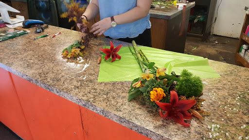 Florist «East Bay Flowers», reviews and photos, 1200 E 14th St, San Leandro, CA 94577, USA