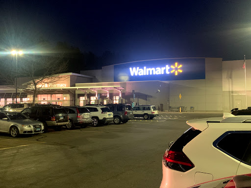 Department Store «Walmart Supercenter», reviews and photos, 1100 New Haven Rd, Naugatuck, CT 06770, USA